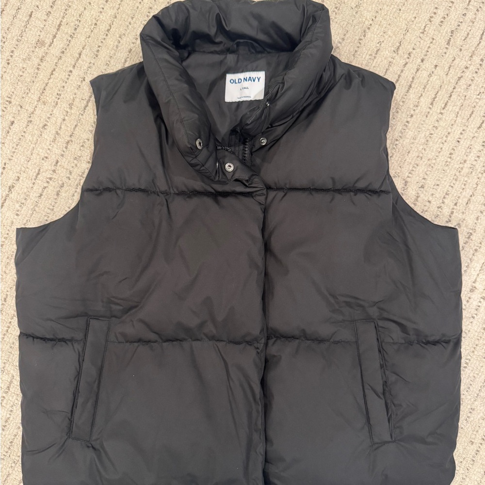 Old Navy Black Quilted Vest - TALL